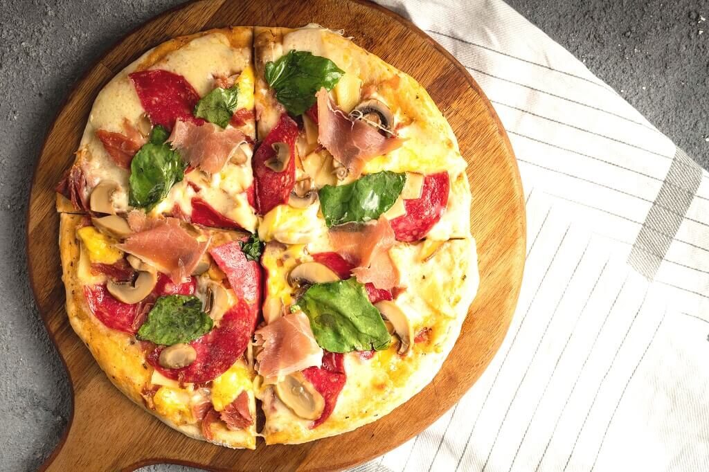 新潟市 中央区 小学生 中学生 マンツーマン 個別指導 学習塾 補習塾 オンライン指導 家庭教師 スクール NOBINOBI 鳥屋野小学校 上山小学校 曽野木小学校 上山中学校 勉強 分数 ピザ 切り分け 4等分 イメージ画像